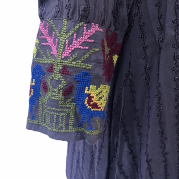 Ivy Jane 3/4 Sleeve Embroidered Dress - Picture 4 of 6